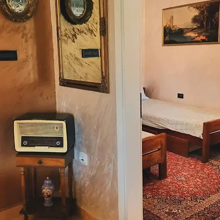 Povlen 1979 - Mini Bar, Karaoke Sound System, Jacuzzi 15 April Prokici